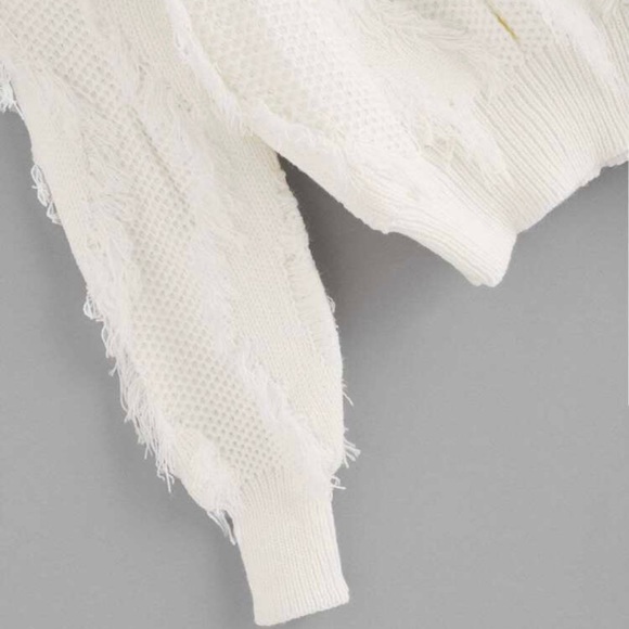 🆕 Fringe Sweater - Picture 4 of 4